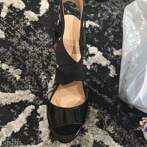 Liz Claiborne Black Patent Sandals
